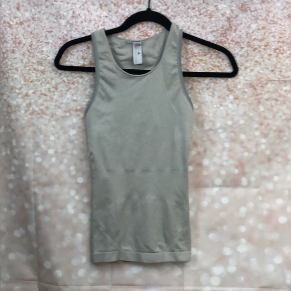 NWOT Performance Tank Top w/ Built-In Sports Bra - Picture 2 of 10